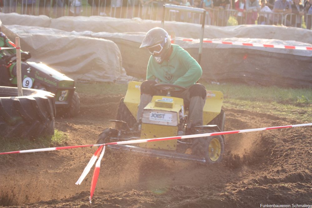 2018-09-15 Rasenmähertraktorrennen Leupolz 225