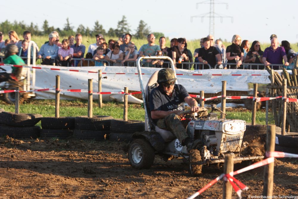 2019-06-08 Rasenmäher Racing Teil 3 - Rennen 44