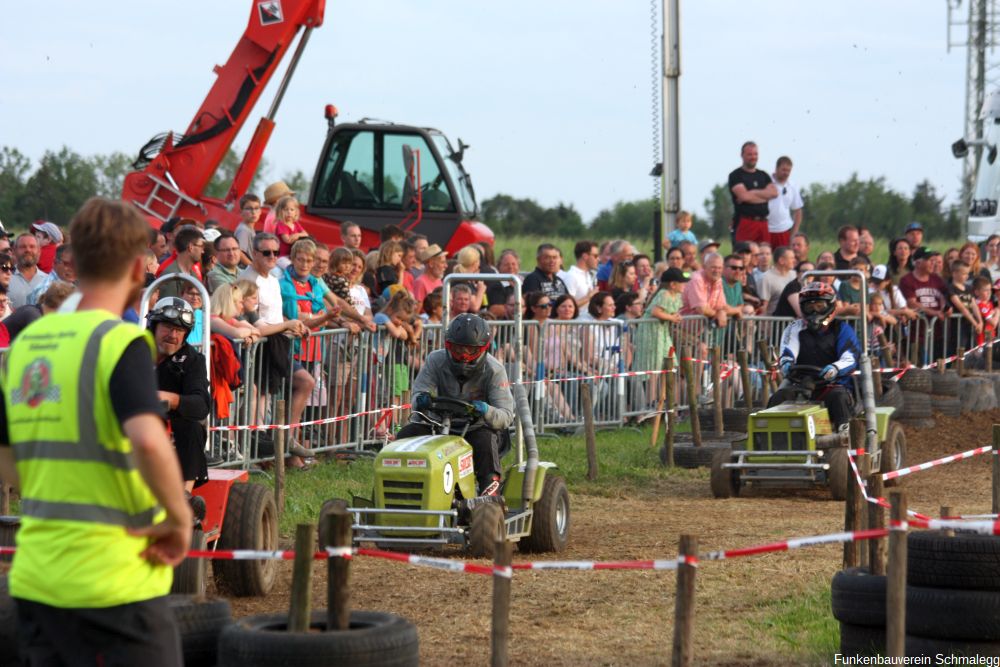 2022-06-04 Rasenmäher-Racing Teil 4 - Rennen 95